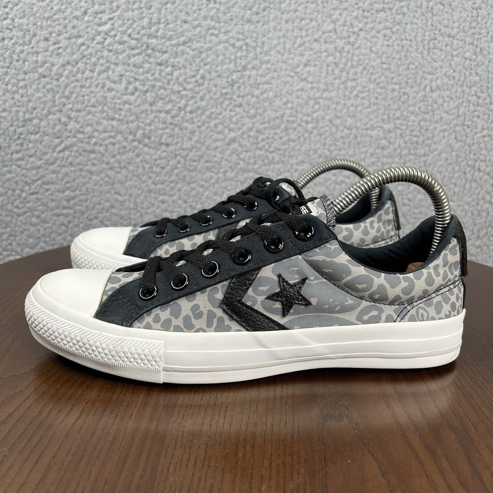 Converse Shoes Women's Size 38 / 7.5 Gray White Black Low Top Lace Up Sneakers